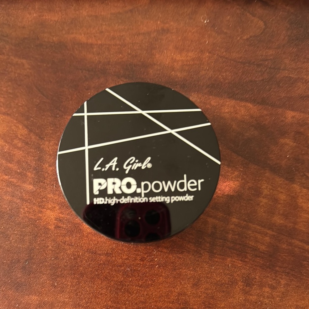 L.A. Girl PRO.powder HD Setting Powder